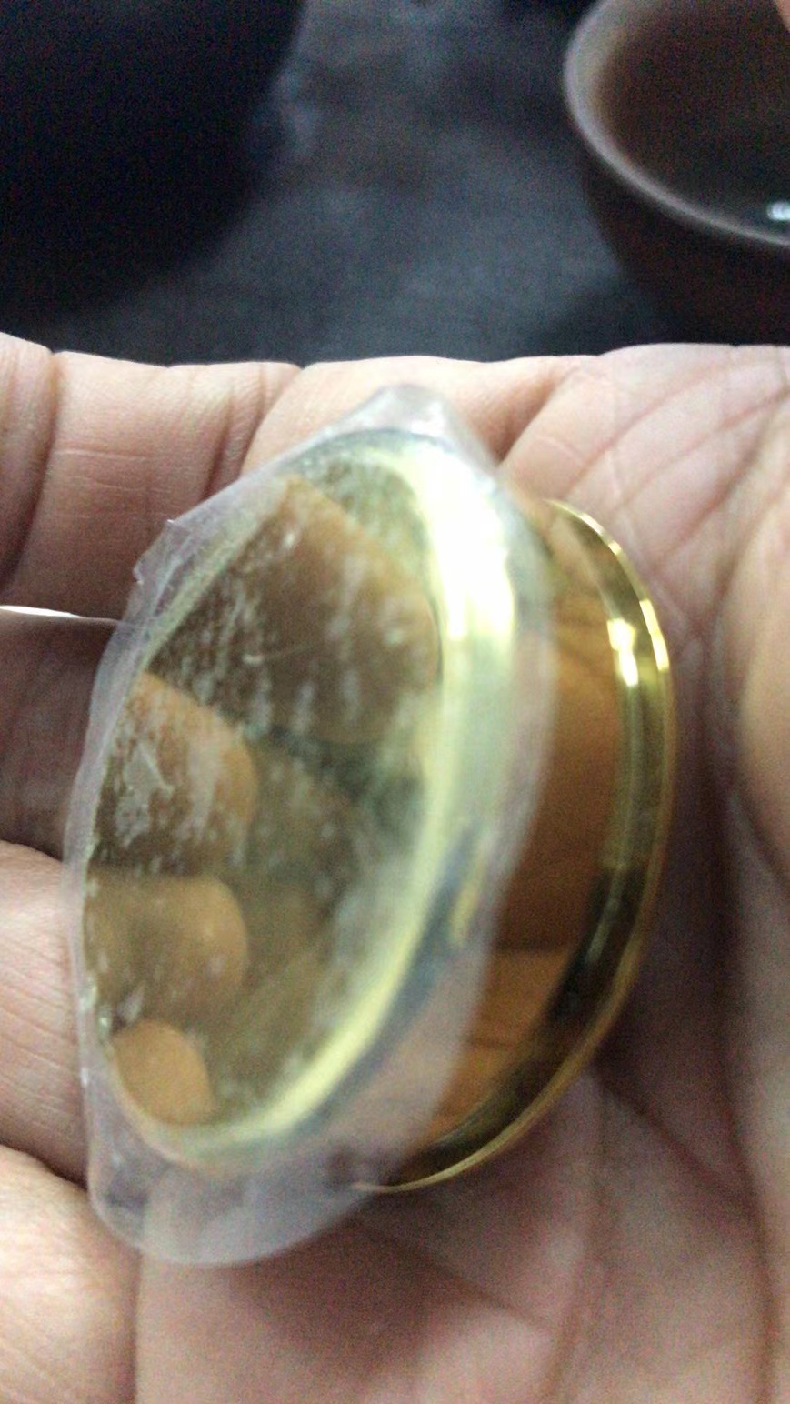 寻能做真空镀的加工厂，量只有几千件，一点加急的货