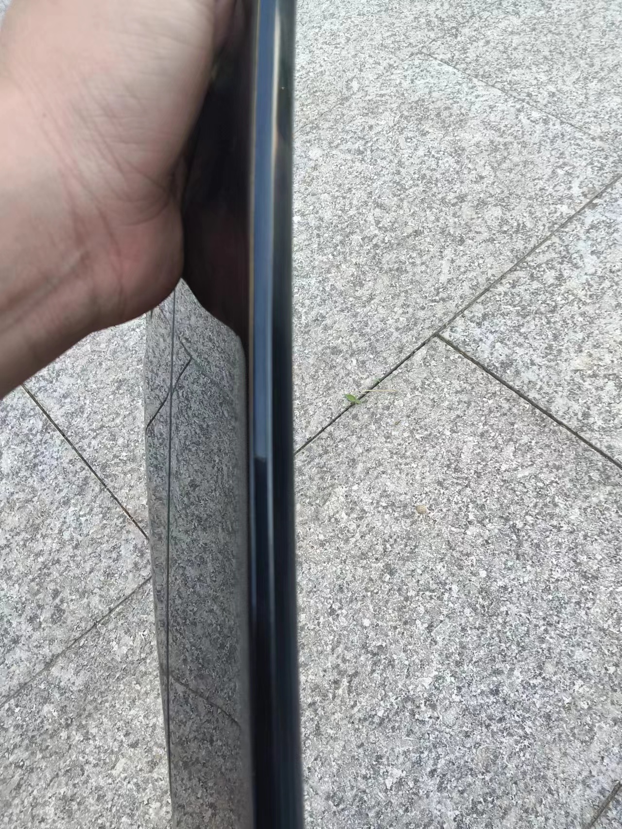 寻能做塑胶产品磨光的加工厂，一个月一万多件