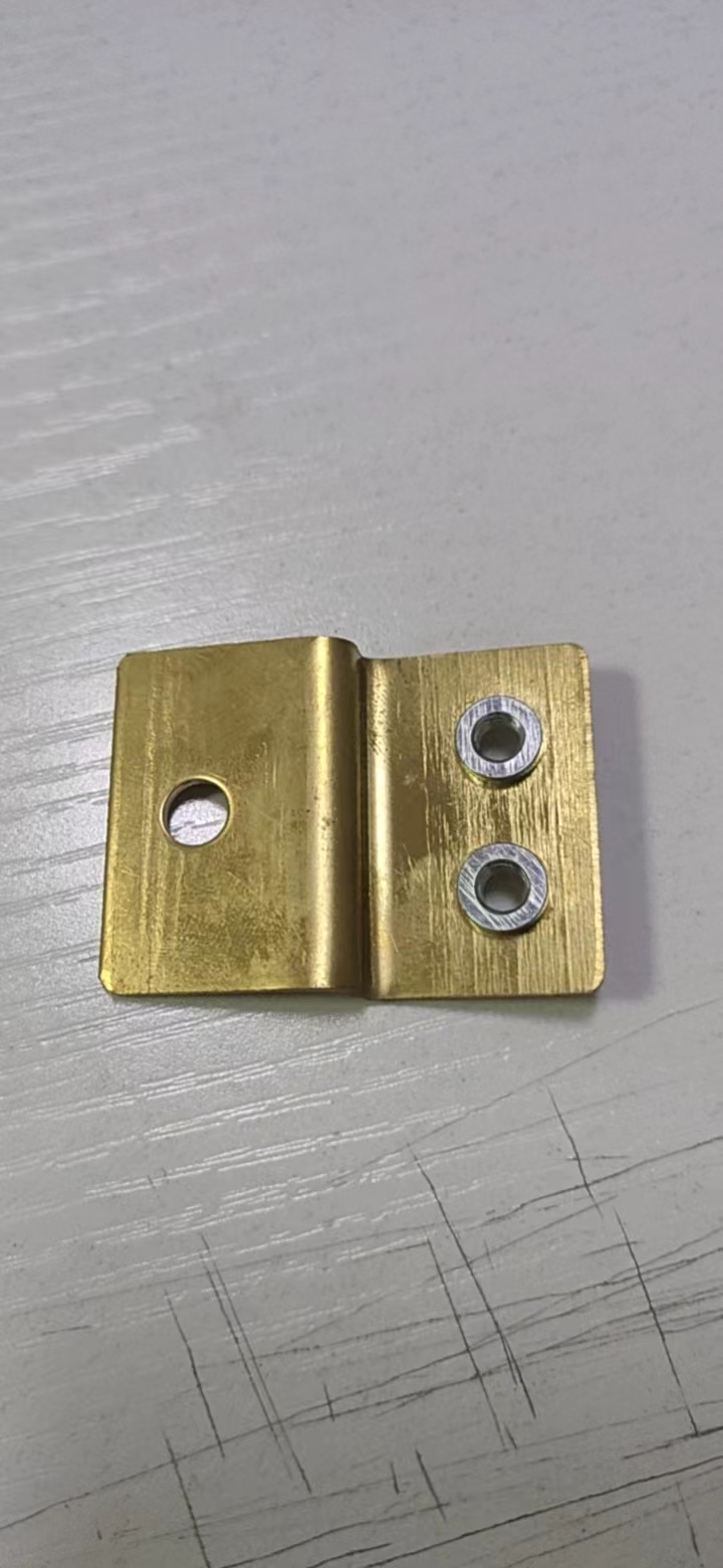 寻能做Ｈ62铜镀镍的电镀加工厂，量很大，具体多少没有预估