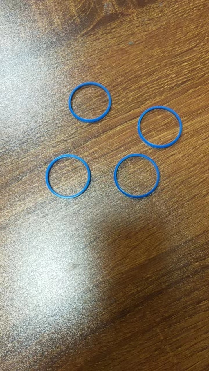寻找电镀塑胶圈加工厂，首单10万套，如图