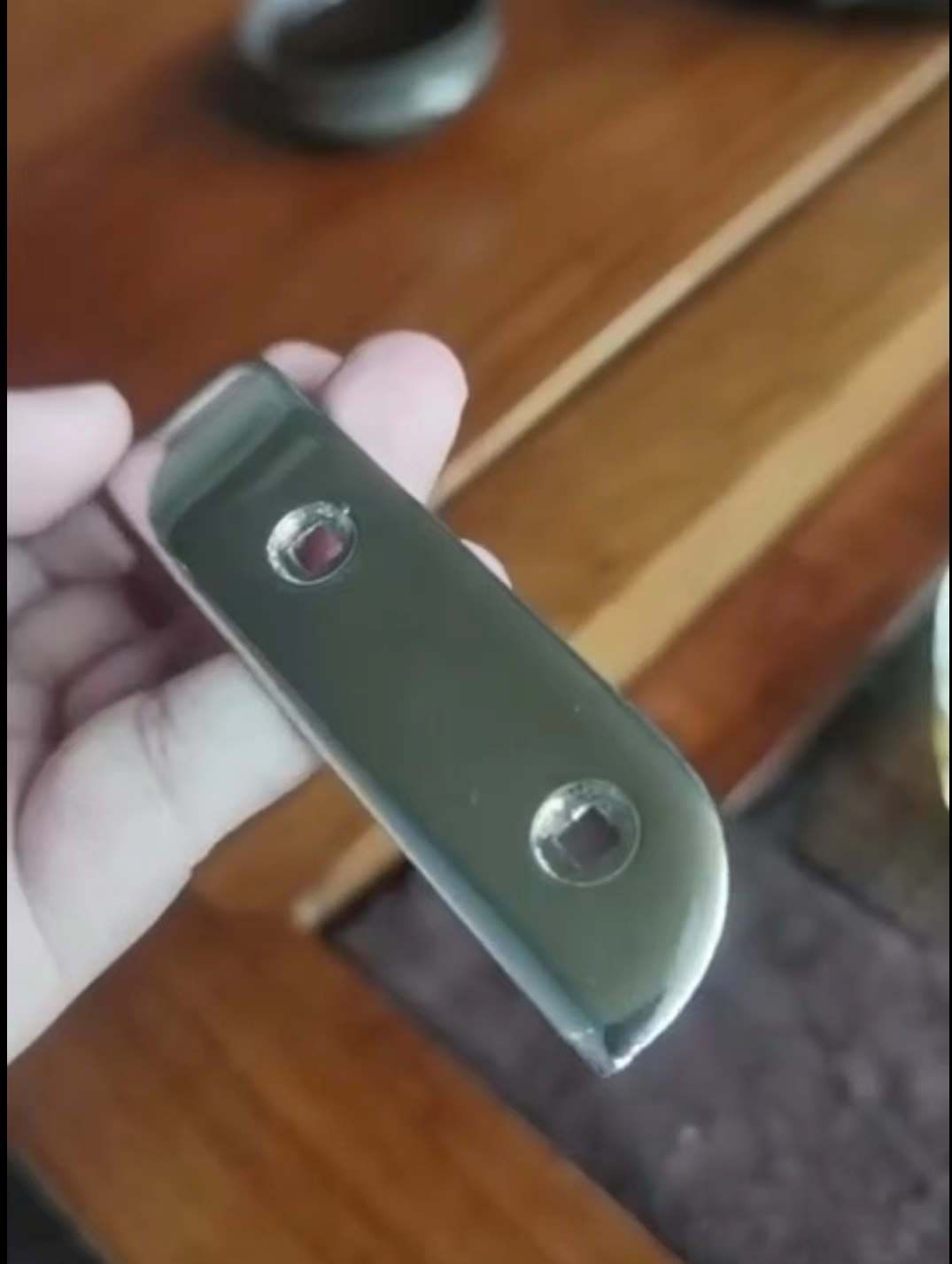 寻东莞地区挂镀装饰铬的电镀加工厂，一个月七万件左右