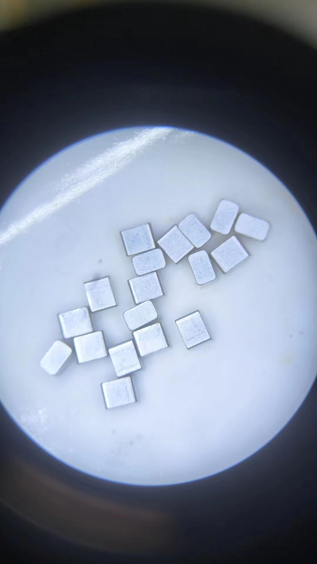 寻找滚镀雾锡电镀厂，能做量是不用担心的，紫铜底材