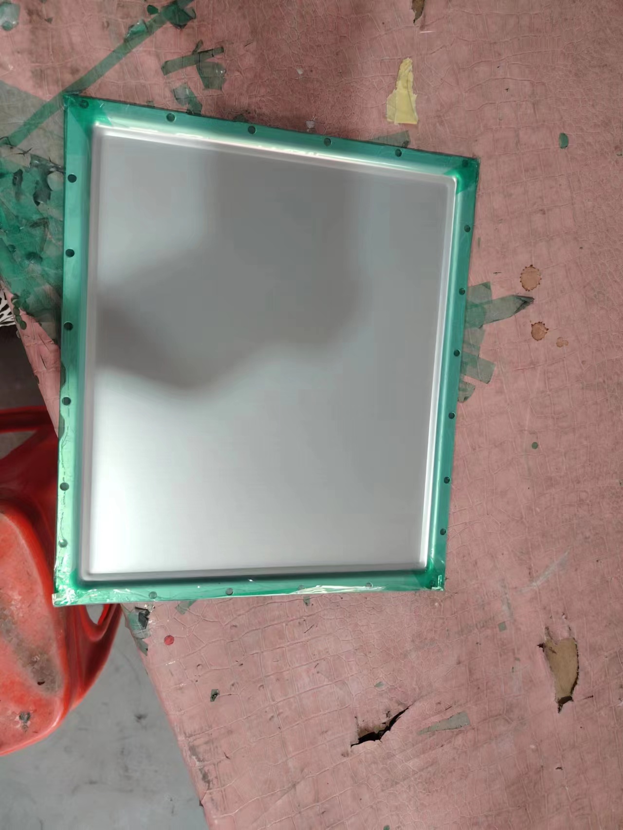 寻做喷粉夹具的加工厂，需求量目前有1-2千件