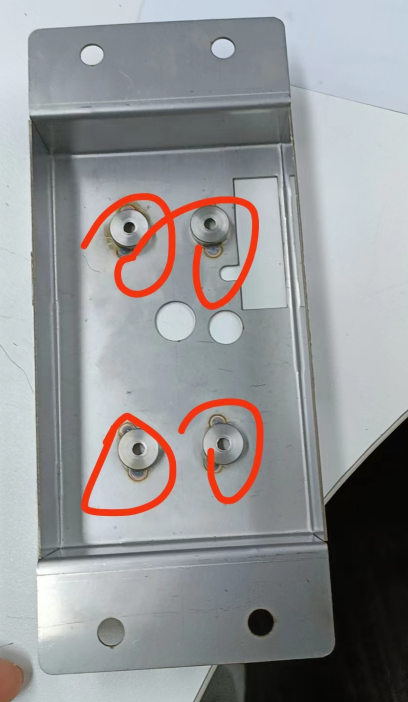 寻东莞周边钣金加工厂，目前需求量2K，如图，不锈钢材质的