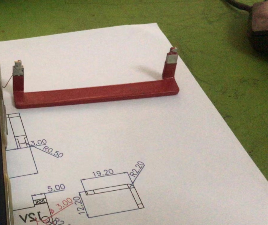 寻有做五金喷绝缘油的厂家，先打样两百件，年后破几万件