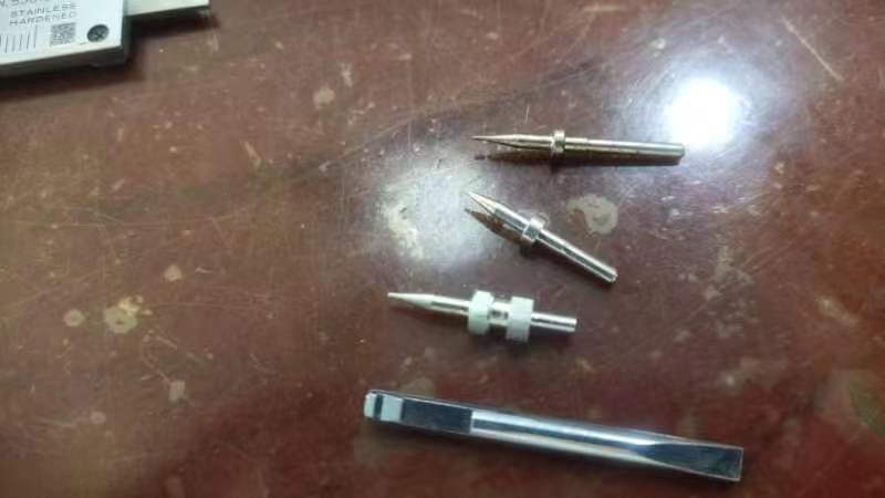 寻能做如图五金件的加工厂，每款各十万件起步，四款，材质都是铁的