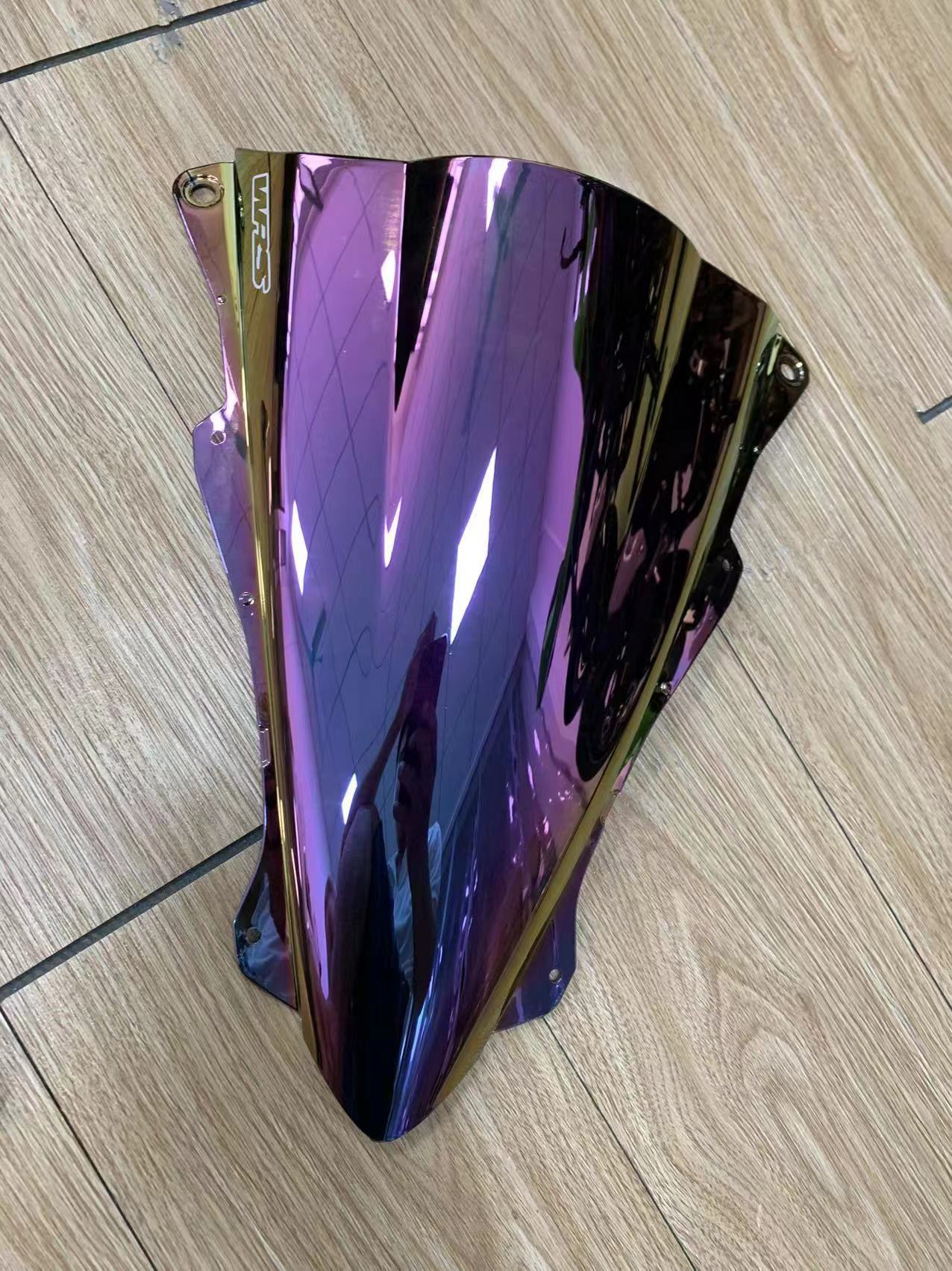 寻求镀彩色的电镀加工厂，前期要打样试产，OK后面量大，材质是PC