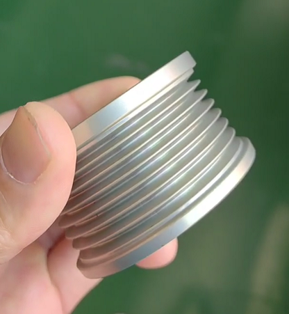 寻挂镀锌镍合金的加工厂，目前合金锌铁一个月1.5w只，合金锌镍5千左右