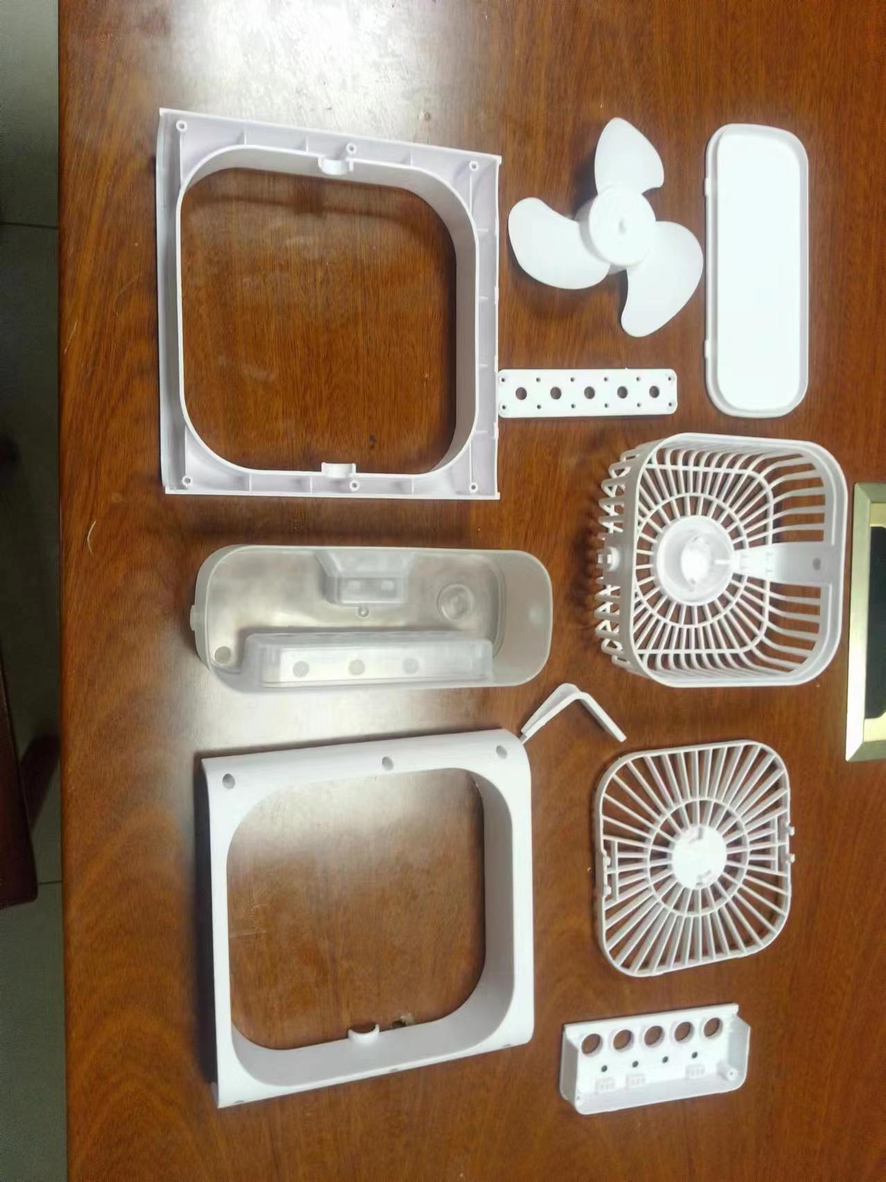 寻求珠三角注塑生产配合厂家，月需求10万套，一套十个配件、材质是ABS和PC的