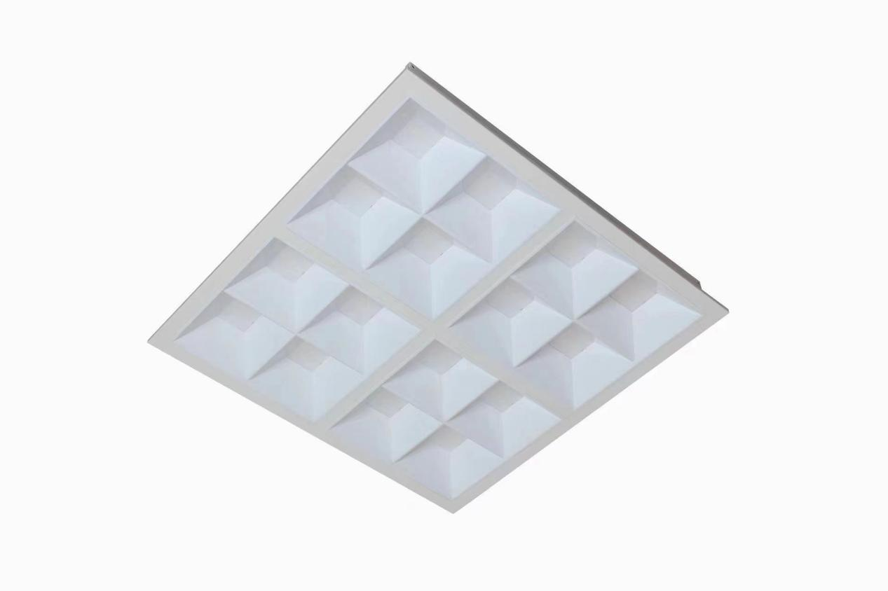 求购宫格灯，两款各5000pcs，300x1210mm，高度不限