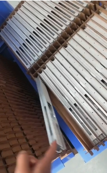 寻喷砂拉丝氧化的加工厂，一套五款，月2-3万套，每月订单稳定， 货款月结30天