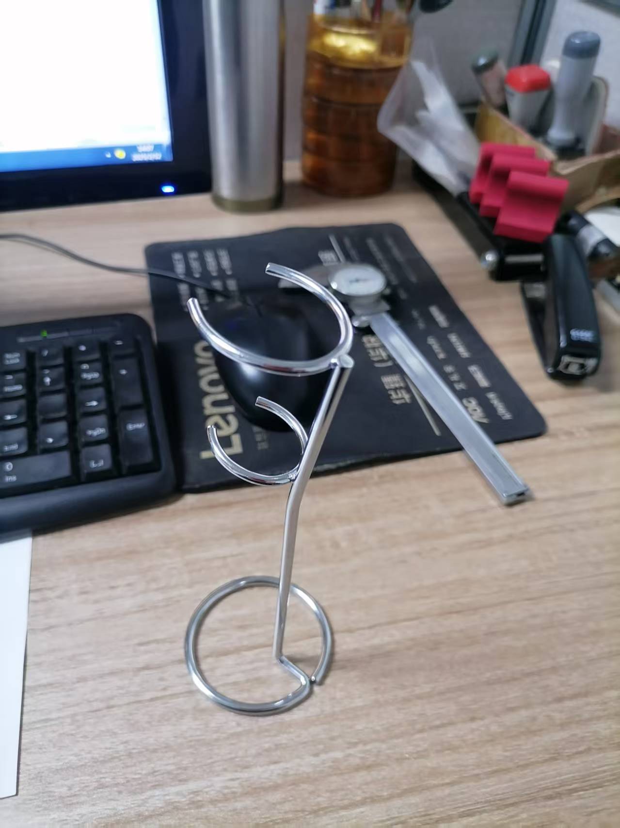 寻镀铬加工厂，先打样，打样ok的话后续量很大，一年800多万个，如图，铁材质