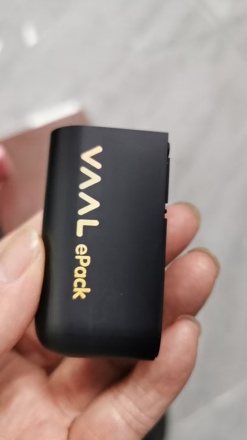 寻求冷烫工艺的加工厂，打样OK下单有两三万件，材质是pc件，如图