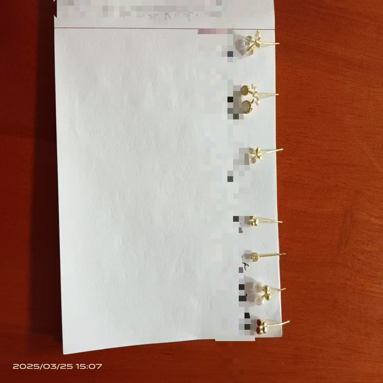 寻水镀仿金色18K的加工厂，月需求几千对，产品是小个铜耳钉，表面仿金色18K，